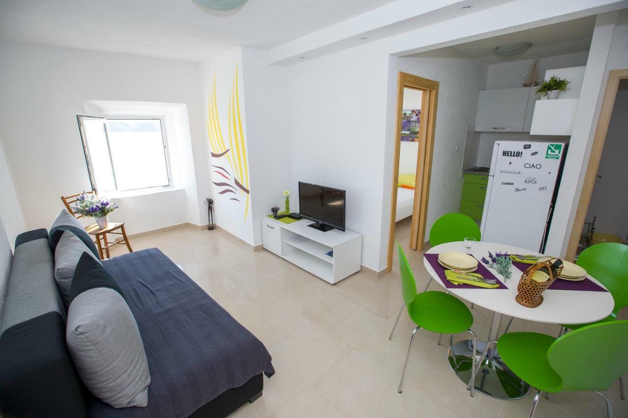 Apartmani Cindric Karlobag Ngoại thất bức ảnh